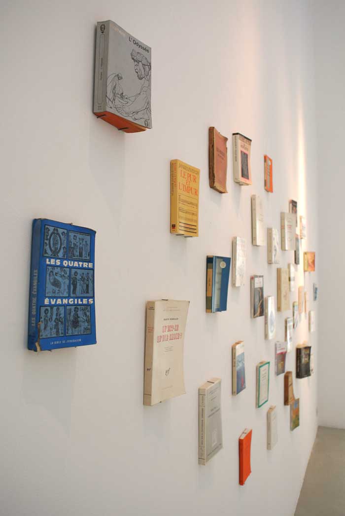 AKW, Book Installation