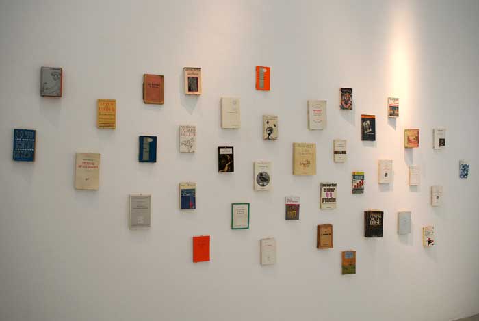 AKW, Book Installation